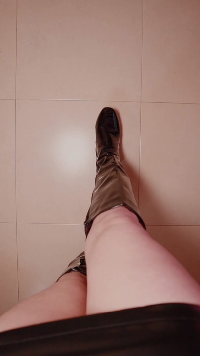 Yürüyemiyorum, uçuyorum