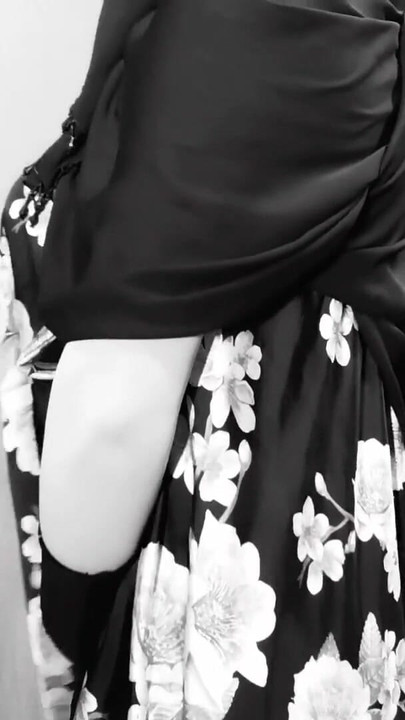 Detik menjatuhkan rahang dari "Suri rumah Muslim yang cantik bertudung berkongkek dengan jiran - dengan audio bangla yang jelas"