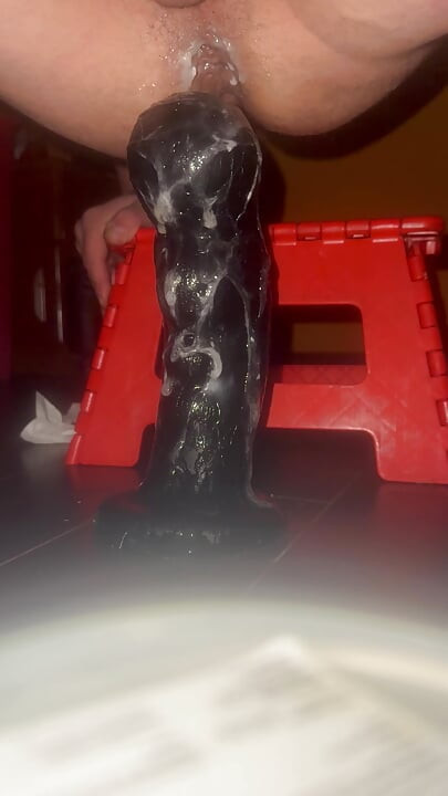 Fisting dildo precum 2!!