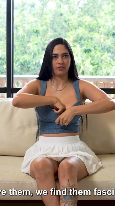 Konsept: Nuevita (yeni latin orta yaşlı seksi kadınlar) | Klip 1