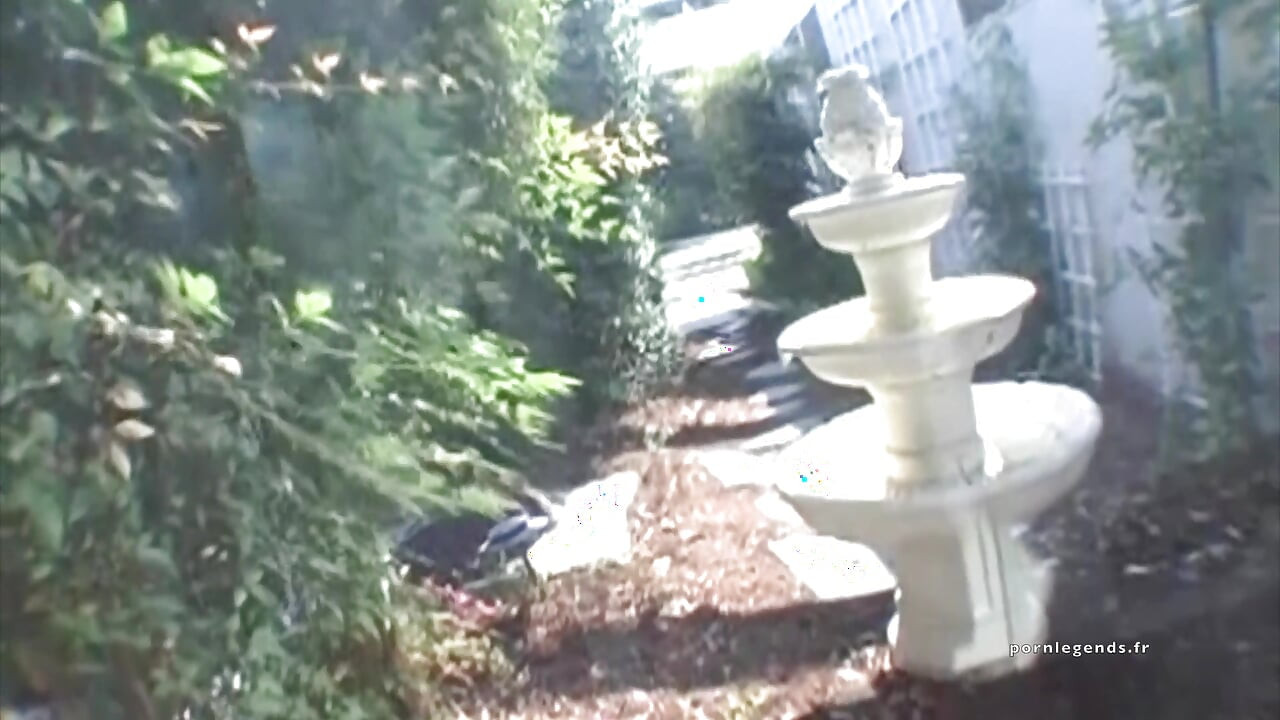 Sara JayはLexington Steeleの巨根に犯される