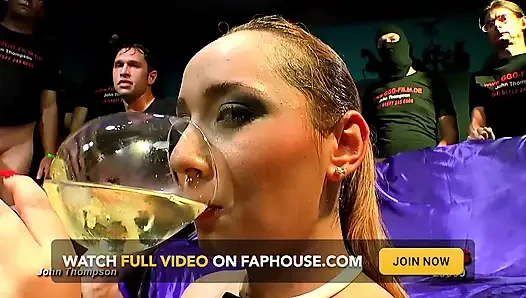 Nellys Vahşi Boşalma Macerası Grup Seks