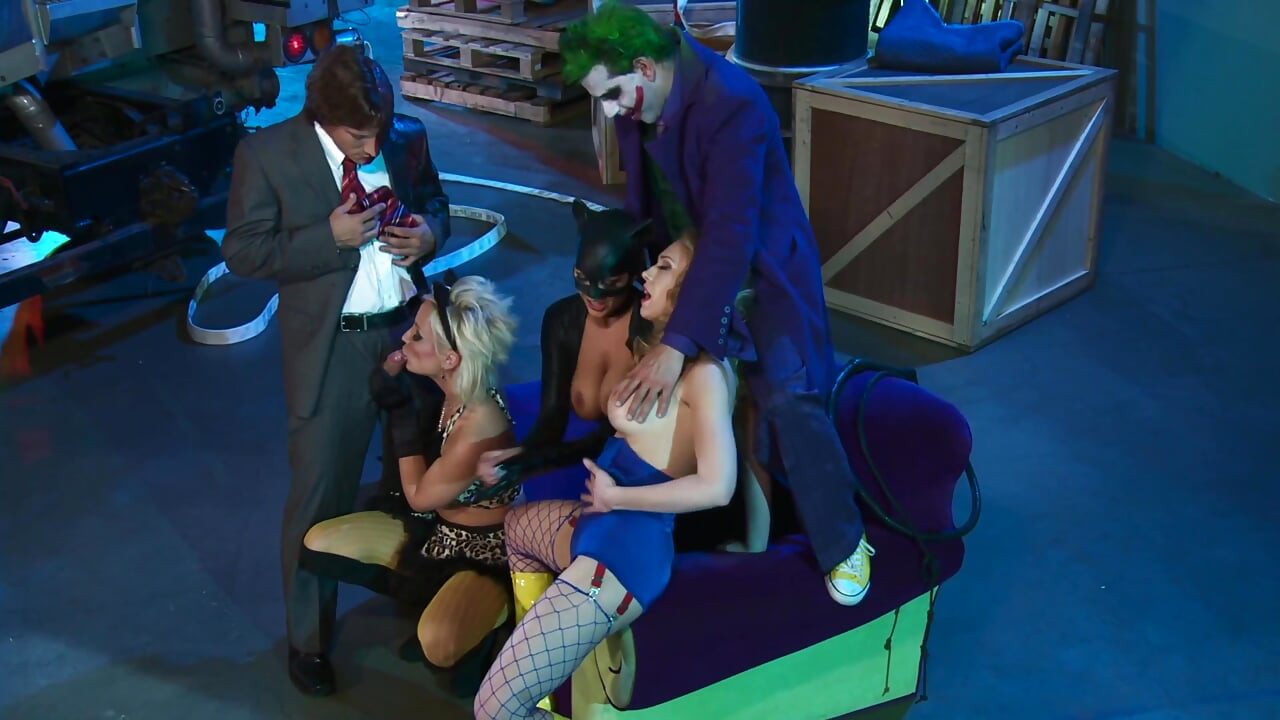 Catwoman DC cosplay fuck fest