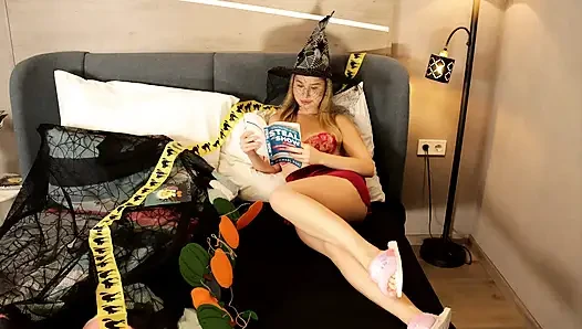 All natural big tits big ass amazingly beautiful college girl comes for ...