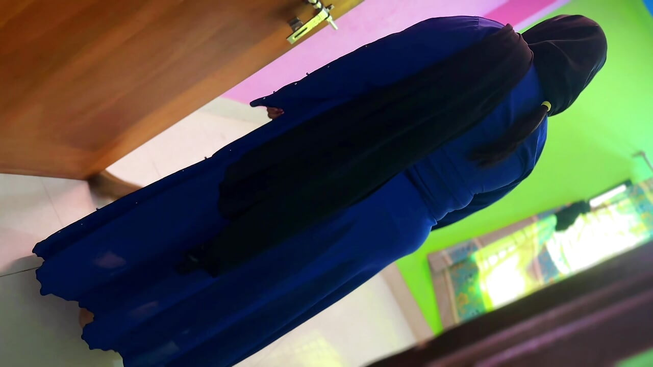 Fucking my Stepmom When she sweeping my room Without pant only wearing a hijab &amp; Abaya &amp; she try to seduce me to sex with her
