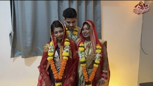 Aksha dan sanjana menikah dengan Aman dan Aman membawa mereka pulang dan mereka memiliki hubungan fisik pada malam pernikahan.