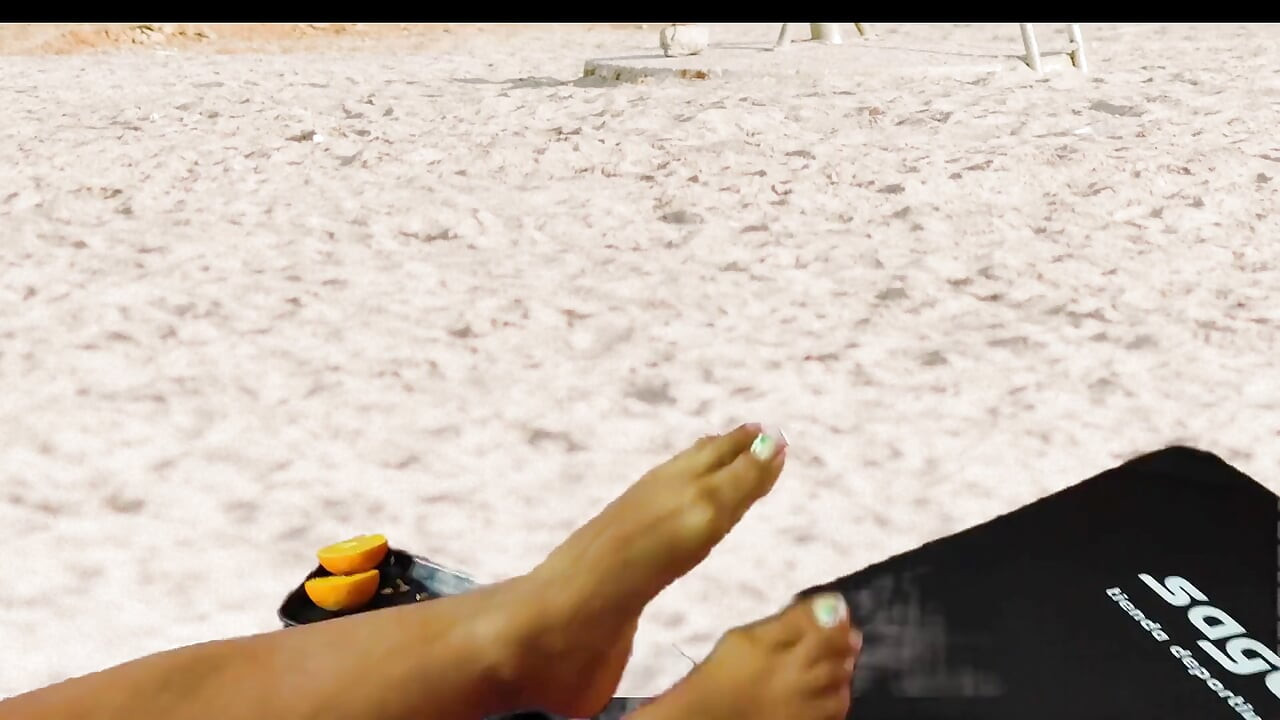 Hot Beach with Garabas and Olga