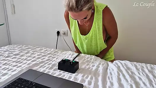 Video istri amatir lagi asik muasin memeknya sendirian pakai mesin seks sybian sampai orgasme berjamaah dua kali