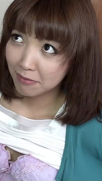 Japonesa ninfomaníaca madura esposa seduz para chupar e obter porra na boca em JaV sem censura | Clipe 3
