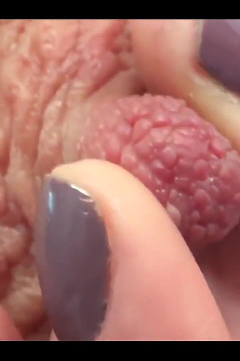 Ekstremalne zbliżenie na moje sutki grać