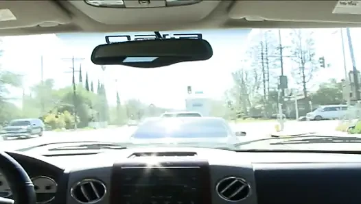 Bebek amının muhteşem lezzetli cooter'ı şişman yarak delisi için geniş bir şekilde titreşiyor