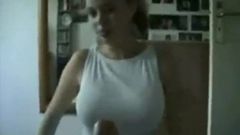 Het europeisk flickvän ger bröstknull med för tidig cumshot