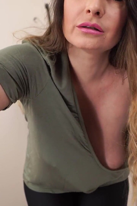 Jiggling Distraction - JOI