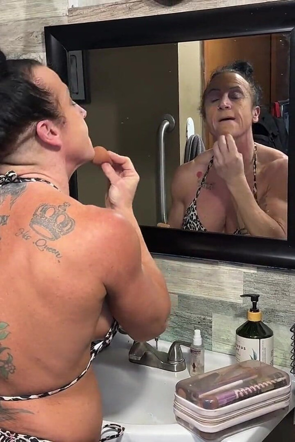 Sneezing Through Makeupkandy Is Allergic to Glam