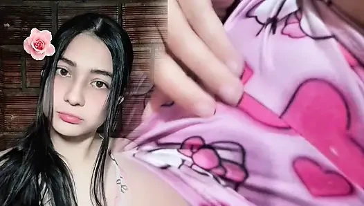 Ich liebe, wie ich beim videoanruf mit einem fan masturbiere
