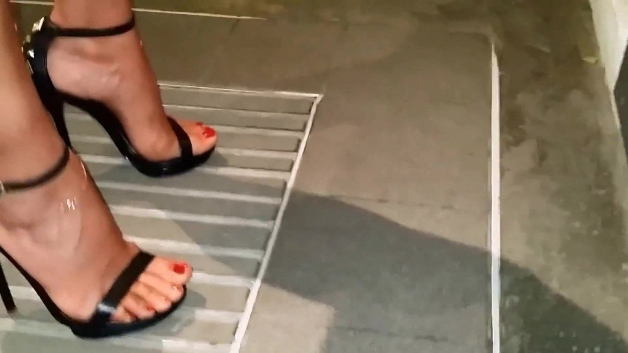 Outdoor high heels