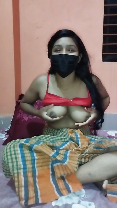 HOT Bangladeshi Viral Young Girl Sex with DILDO