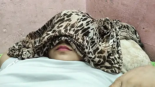 Seks gadis seksi dan nyepong kontol ganas