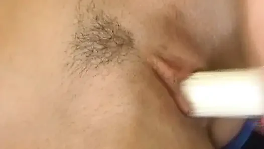 Seksi Alman sarışın bebekler solo sahnede amını ovuyor