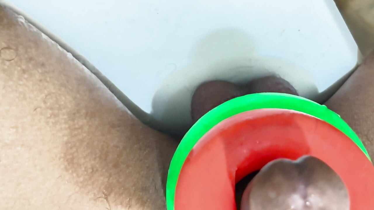 Desi transgender masterbation in bathroom