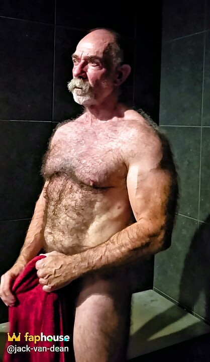 Hairy Dilf Showing Physique