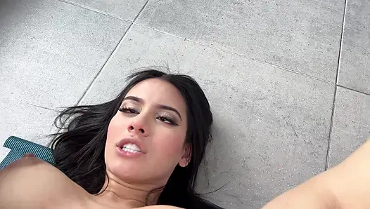 Arkadaşım Yenifer Chacon ile Yoga Dersi Vahşi Bir Lezbiyen Sahnesine Dönüşüyor