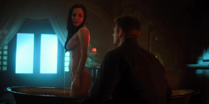 Martha Higareda 02