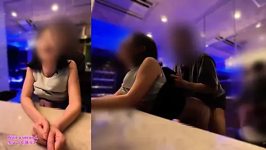 Zum ersten mal sex mit meiner besten freundin nach Schließung der bar (# 419)