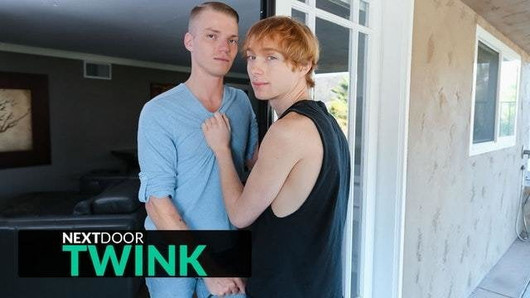 Nextdoortwink - il primo incontro delle adolescenti Kyle Brant e Dylan Hart