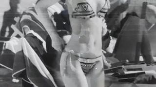 Lenchen in bikini tribute