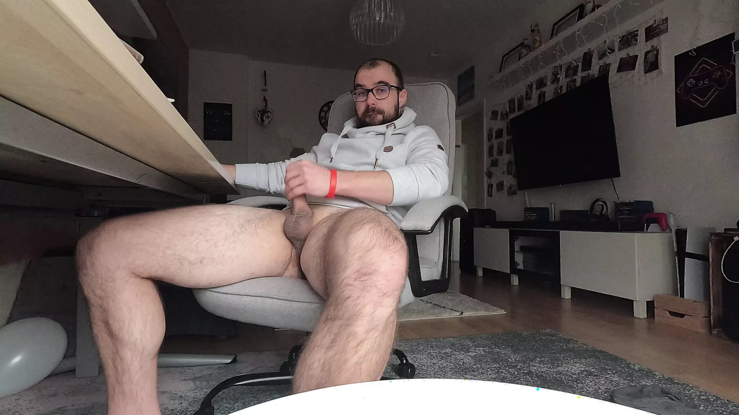 Breakfast, work & masturbate
