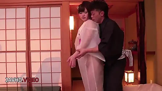 Yui nishikawas si cewek hot jepang dientot habis-habisan sama besar sampai matanya merem melek