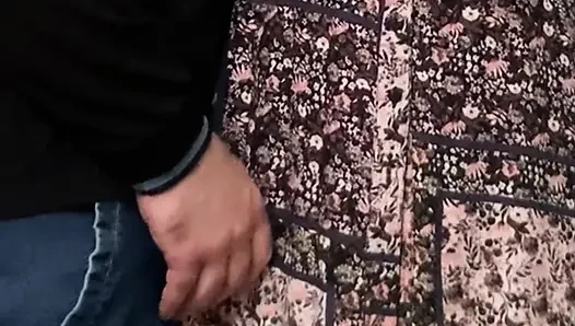 Seksi MILF Metroda Klitorisini Ovuştururken Alıyor