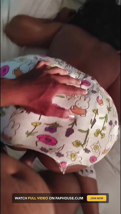 Hot Mallu Girl Seducing Her Boyfriend with Her Big Ass