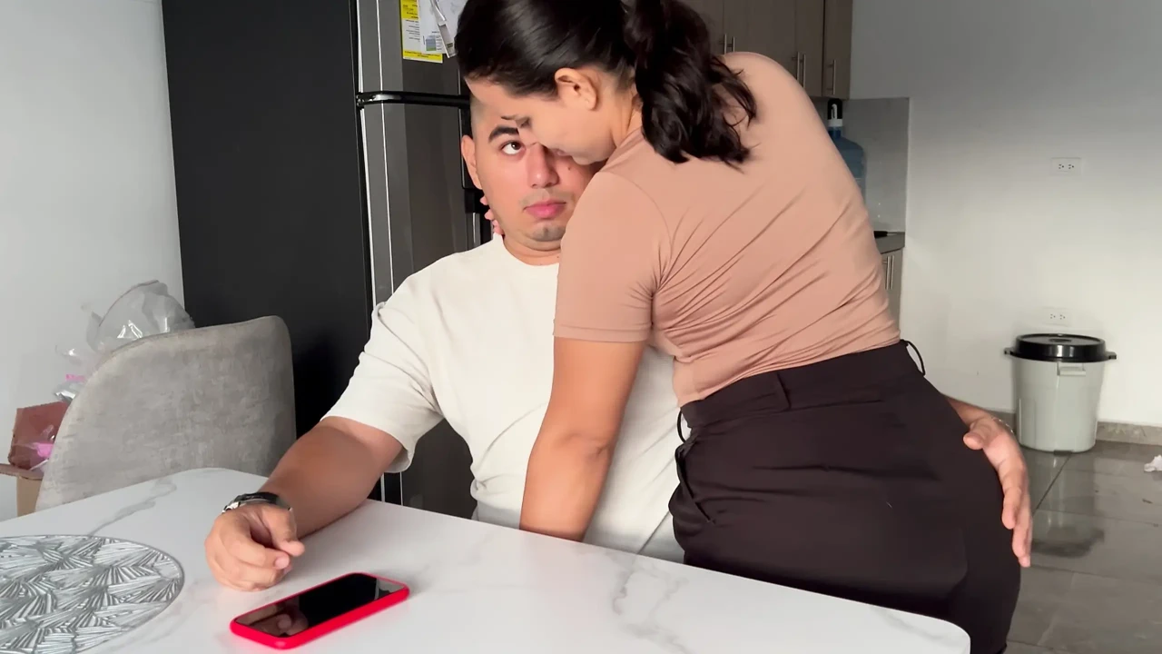 STEPSISTER WANTS SEX IN THE KITCHEN