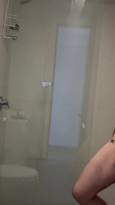 Iza kulisa s meksičkom MILF porno zvijezdom, Ely Marquez i Andresom Acostom | Isječak 1