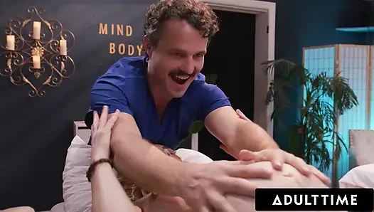 ADULT TIME - die schwangere lesbe siri dahl sehnt sich nach einem schwanz! Fast erwischt beim betrügen von ihrer ehefrau codi vore