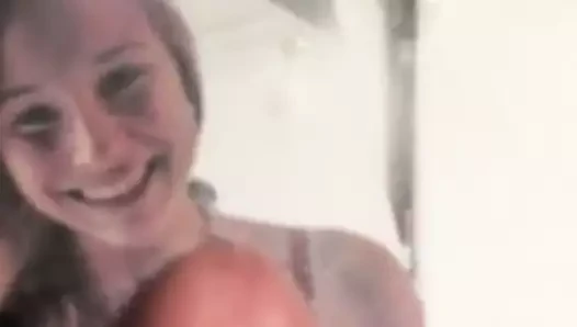 Cumtribute 32