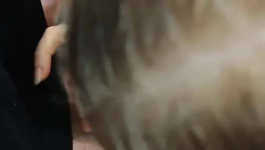 Он кончает на мои большие сиськи