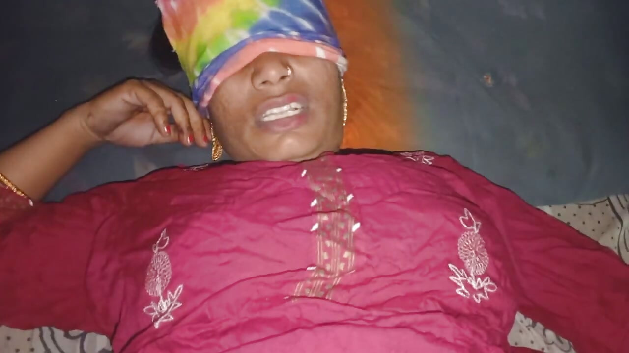 Desi bhabhi ko pela