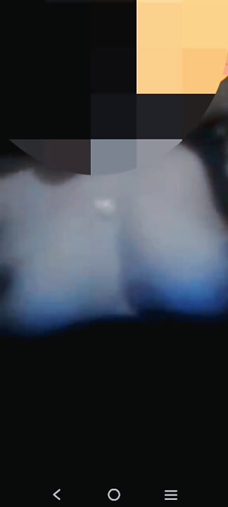 Ouah, appel vidéo avec l’amant d’une femme allaite même