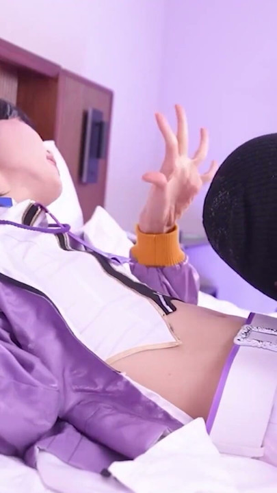 NIKKE Syuen cosplayer get Fucked, hentai japanese shemale cosplay | Clip 1
