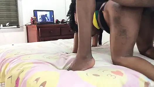 Noch ein rein schwarzer brasilianischer dreier-amateur