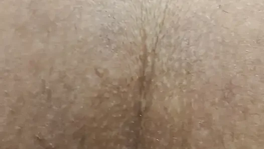Membiarkan dia menguji peralatan baru saat dia menyetubuhiku!