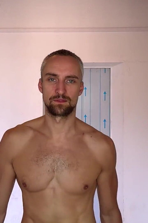 My Wild Sexy Neighbor Fucked Me Hard in the Elevator with His Huge Cock