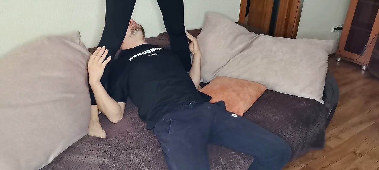 I Sat on His Face in Leggings.