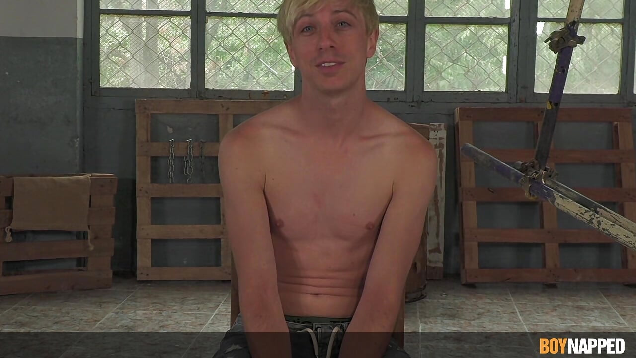 Boynapped - นายหญิงเย็ดและหนุ่มร่างบางสามคน ตอน 3 หนุ่มร่างบาง โดนเย็ดรู