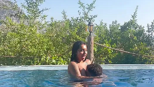 Being Unfaithful to My Husband with the Huge Cock Neighbor in the Pool Yasmina Khan