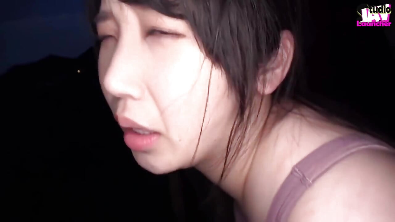 젖어 - 옷을 입은 유출 투어 챕터 3로 간단한 산책을 하는 Pochaco 겸둥이