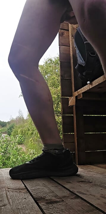 Dildo riding in the Eifel on a high seat in the Hürtgen Forest